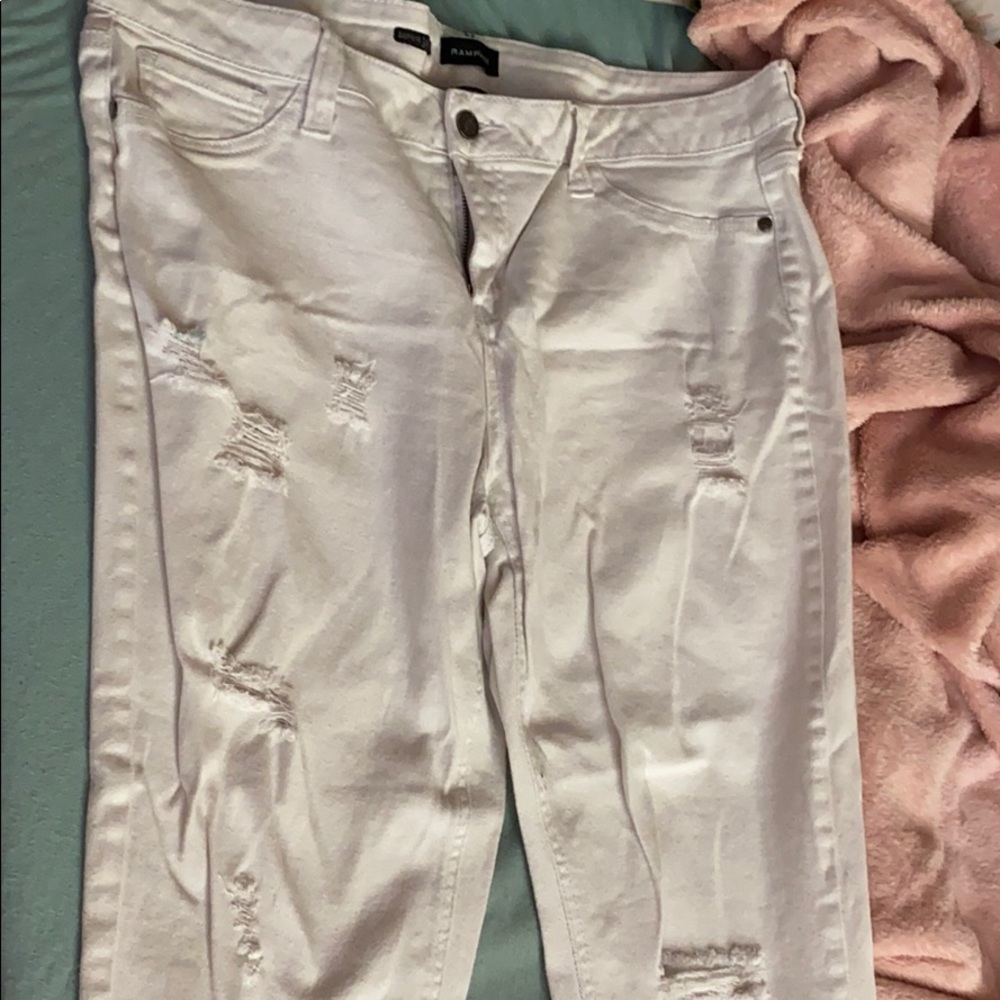 White pants - Picture 2 of 2